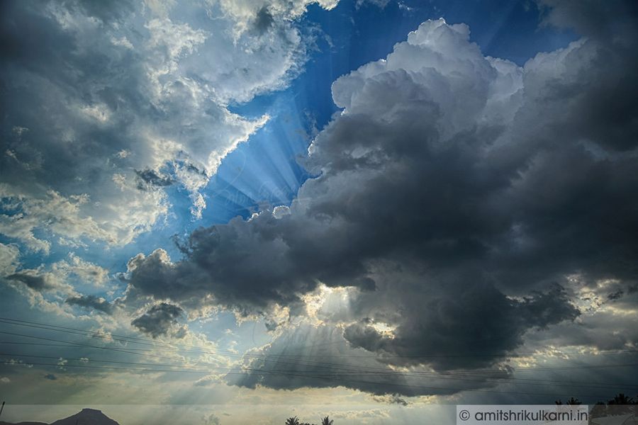 Featured image for post: तुला सांगितलं होतं वेळेवर यायला...