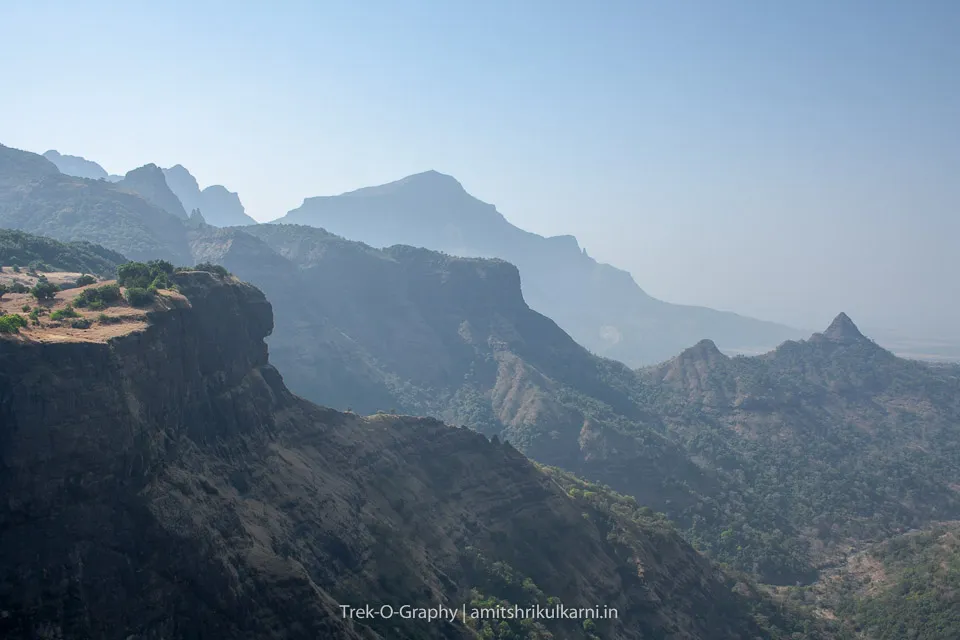अजस्त्र सह्याद्री