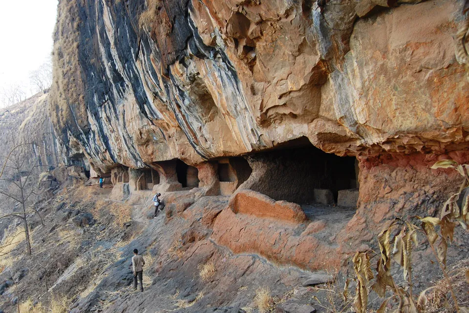 ठाणाळे लेणी