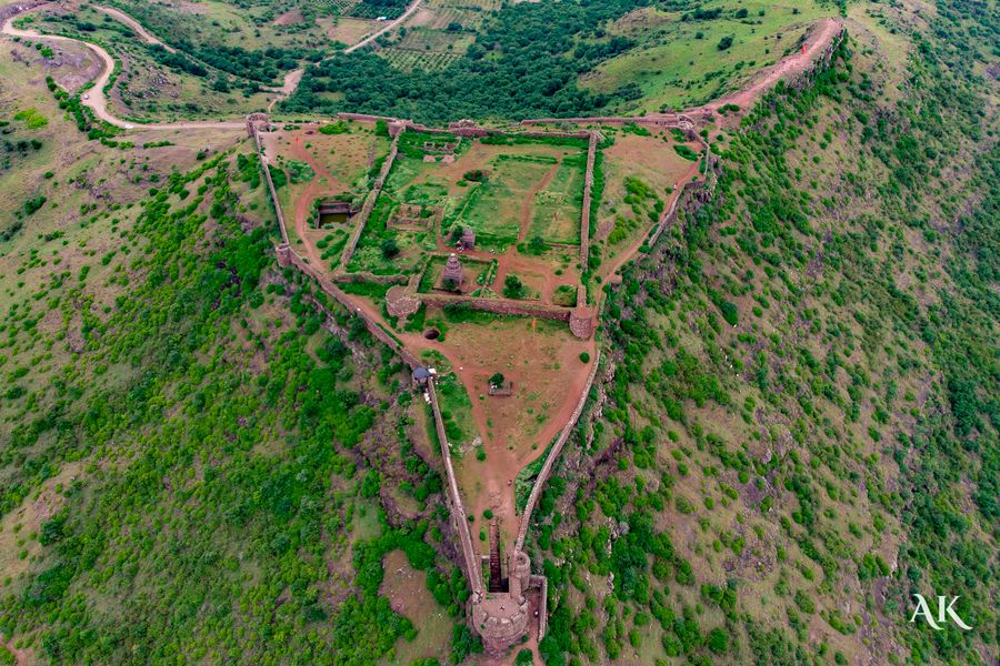 Featured image for post: Around Pune - Malhargad and Mastani Lake