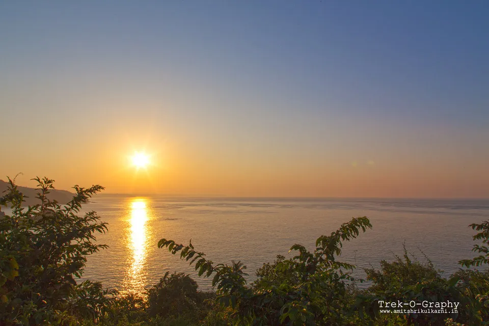 निवती वरून सूर्योदय