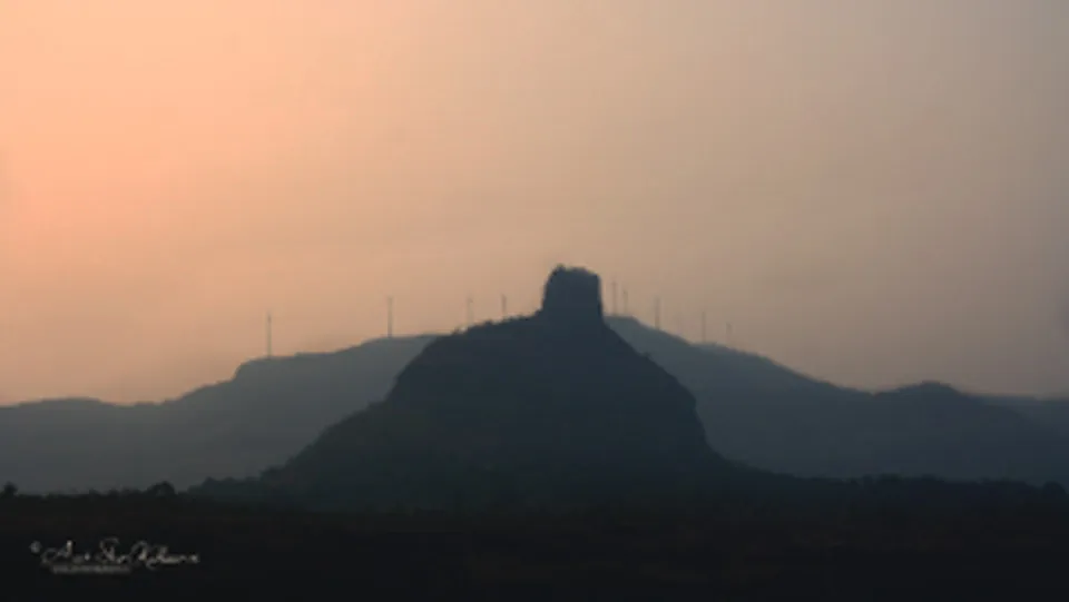 कोथळीगड अथवा पेठचा किल्ला